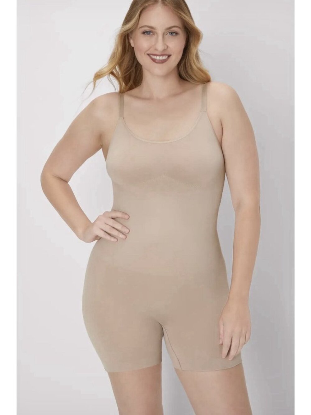 Maidenform Everyday Seamless Shapewear Mid Thigh Bodysuit Womens M Medium DMS834